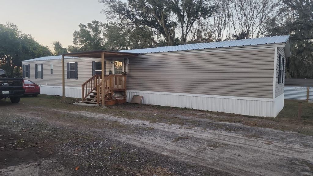 Photo of 1333 Wilkinson Drive, Plant City, FL 33566 (MLS # TB8513184)