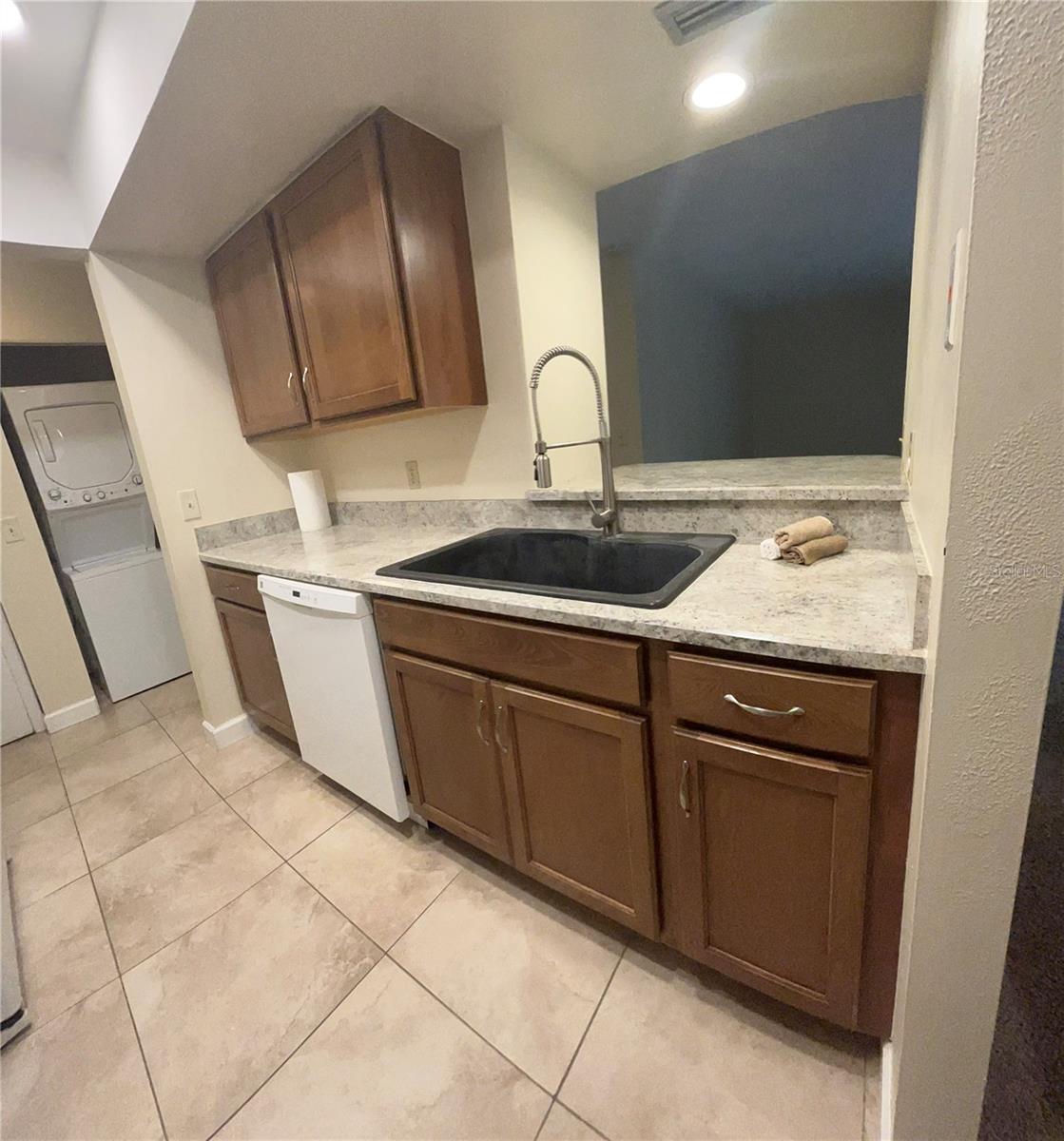 SHANGRI LA PALM COAST - Residential Lease