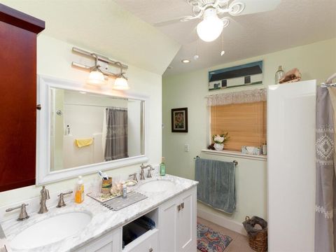A home in DUNNELLON