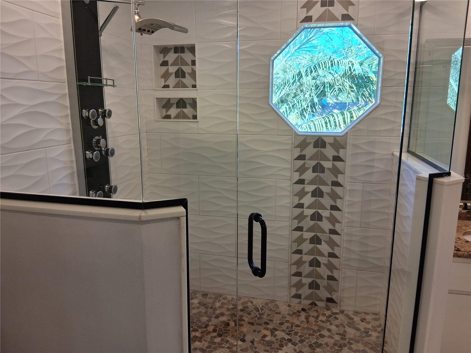 LAKE VALENCIA UNIT ONE - Residential