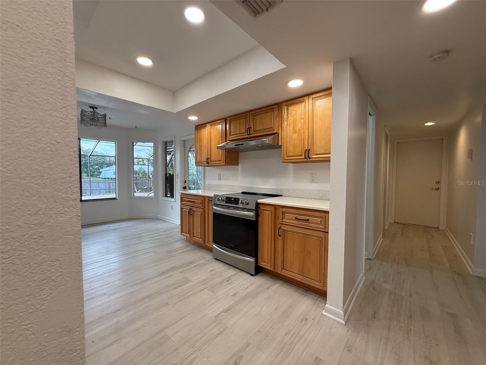 LAKE VALENCIA UNIT ONE - Residential