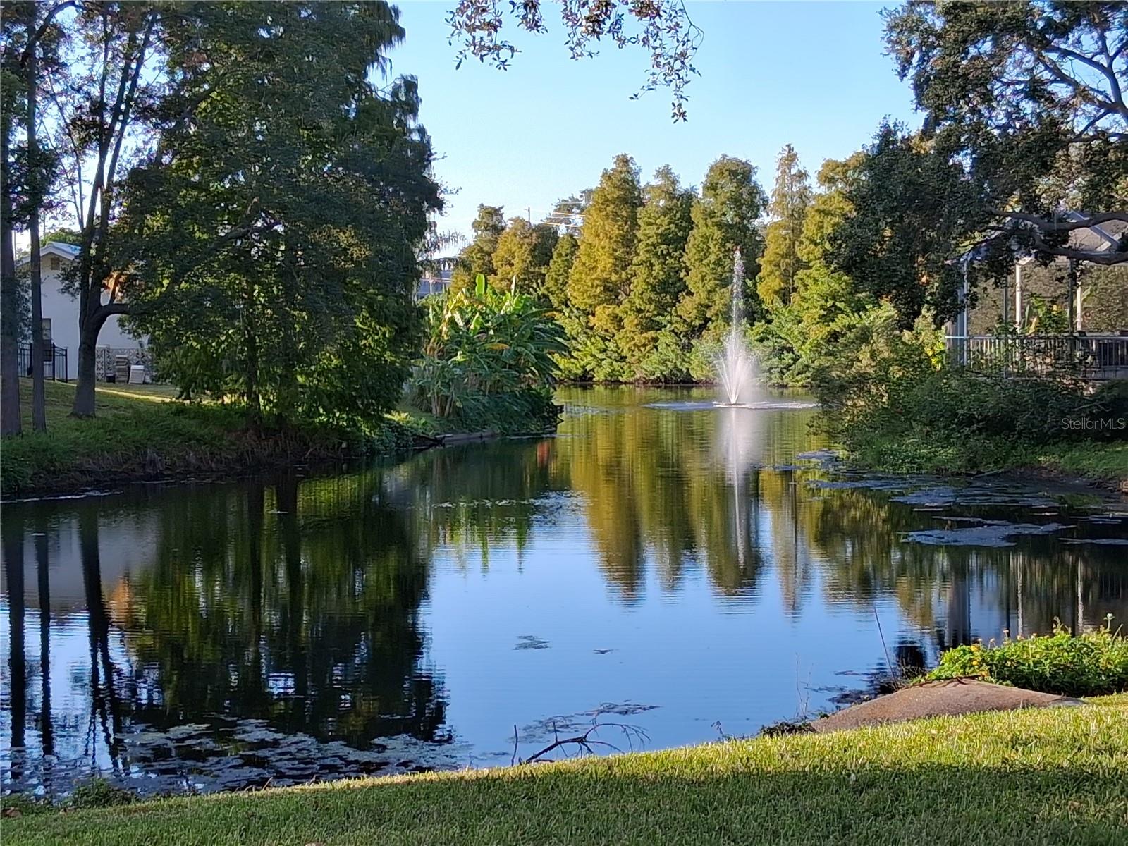 LAKE VALENCIA UNIT ONE - Residential