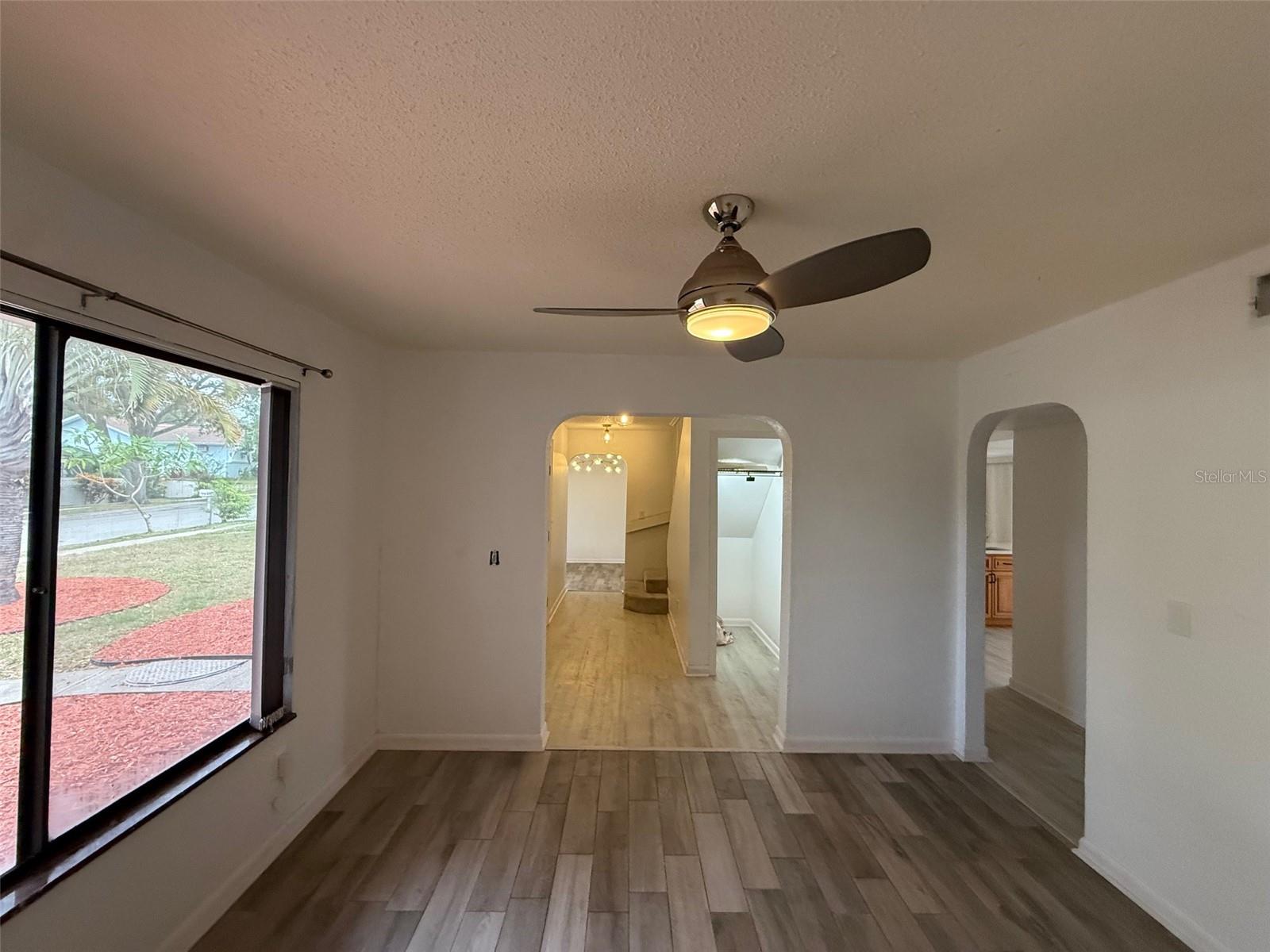 LAKE VALENCIA UNIT ONE - Residential