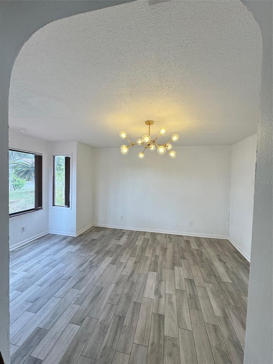 LAKE VALENCIA UNIT ONE - Residential