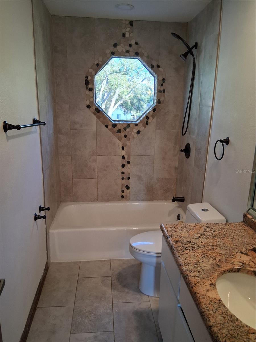 LAKE VALENCIA UNIT ONE - Residential