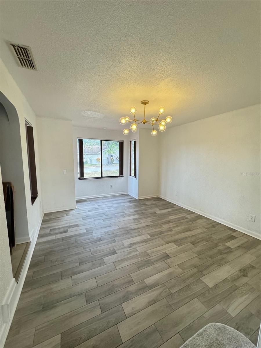 LAKE VALENCIA UNIT ONE - Residential