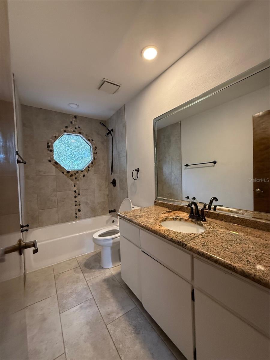 LAKE VALENCIA UNIT ONE - Residential