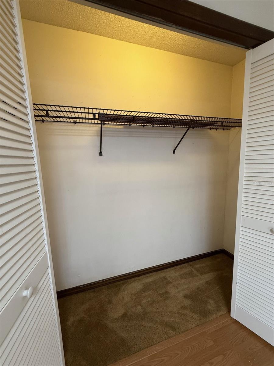 LAKE VALENCIA UNIT ONE - Residential