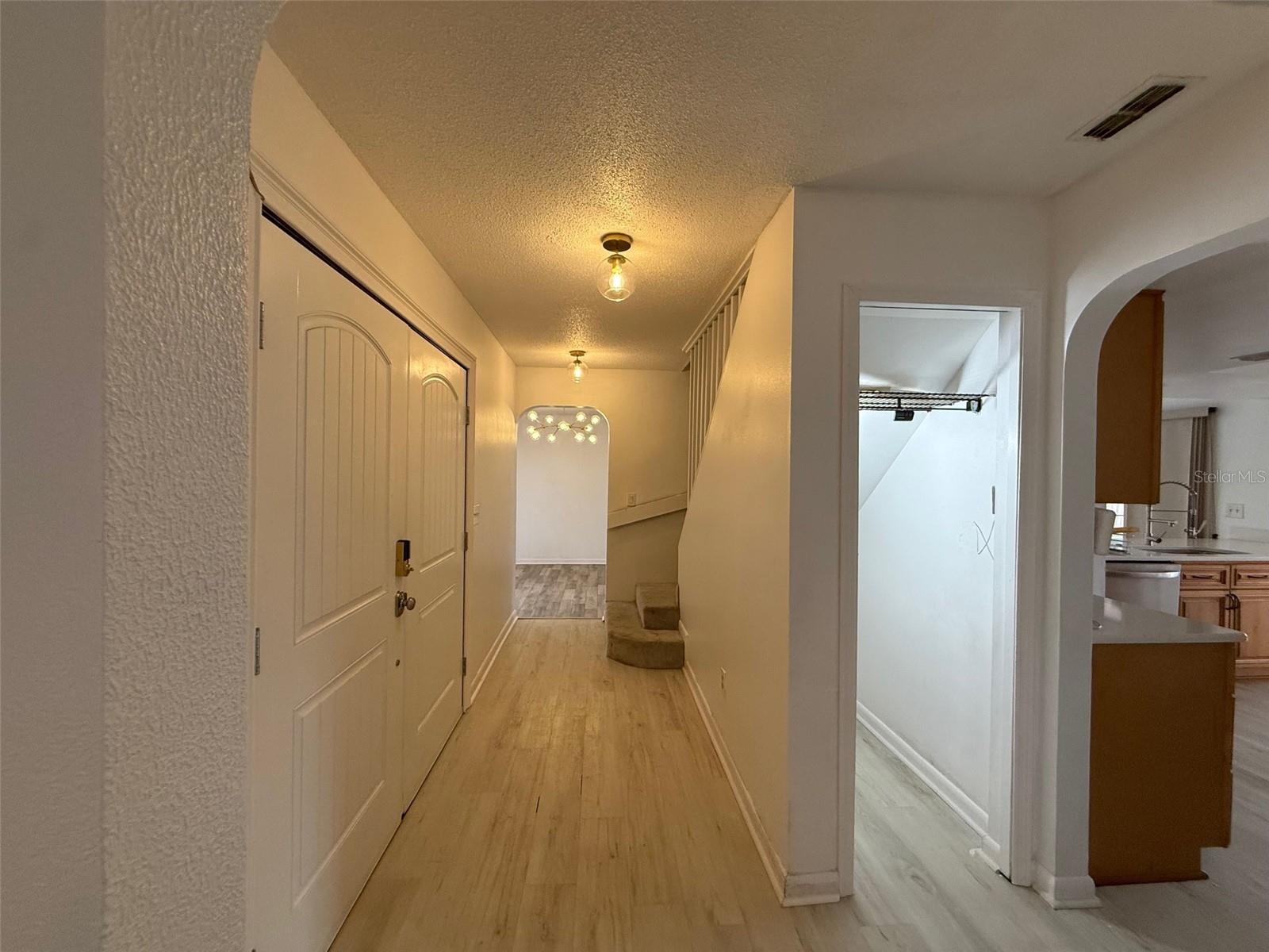 LAKE VALENCIA UNIT ONE - Residential