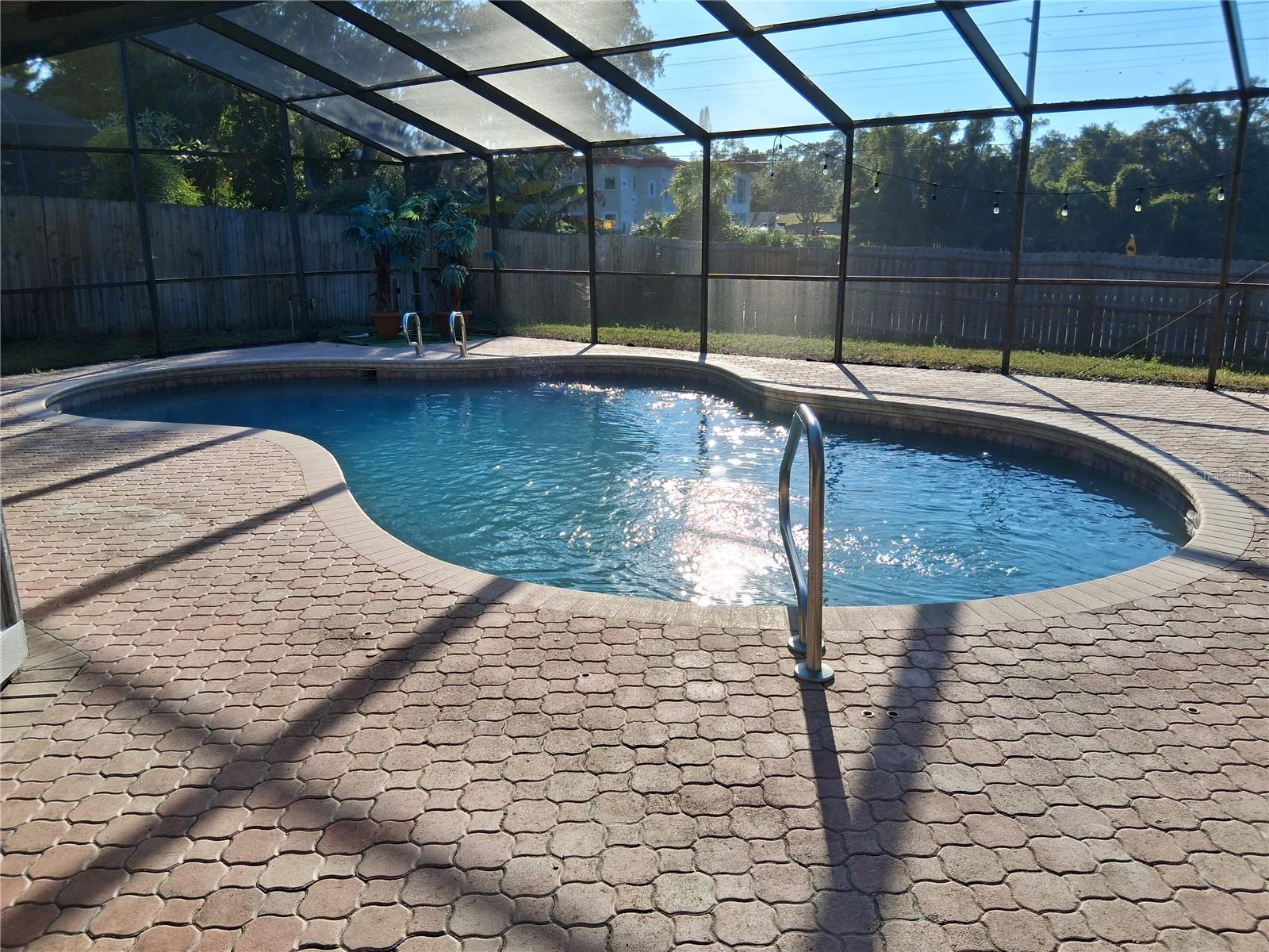 LAKE VALENCIA UNIT ONE - Residential