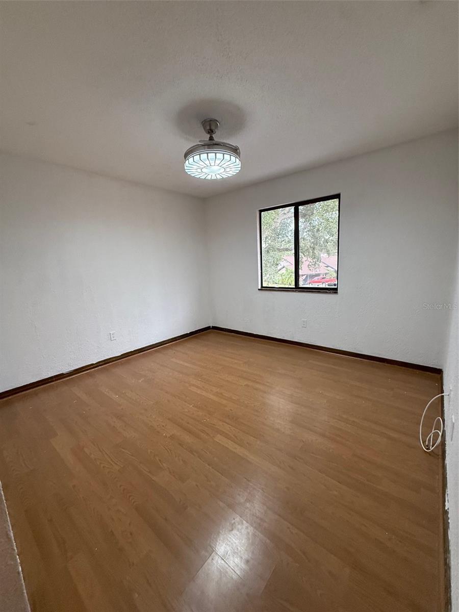 LAKE VALENCIA UNIT ONE - Residential