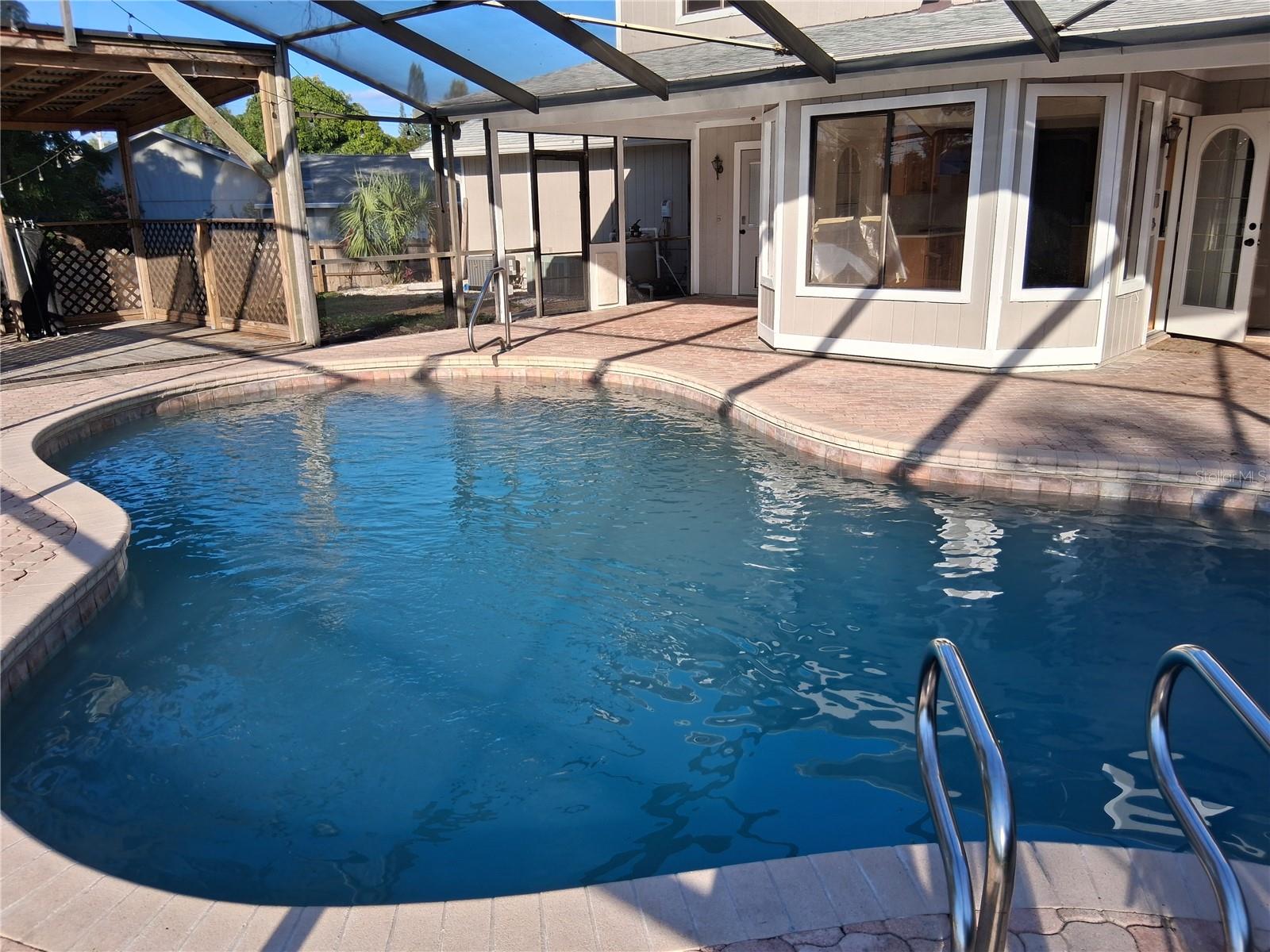 LAKE VALENCIA UNIT ONE - Residential