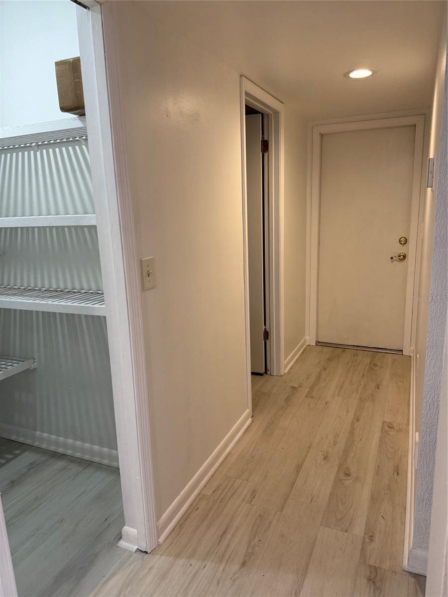 LAKE VALENCIA UNIT ONE - Residential