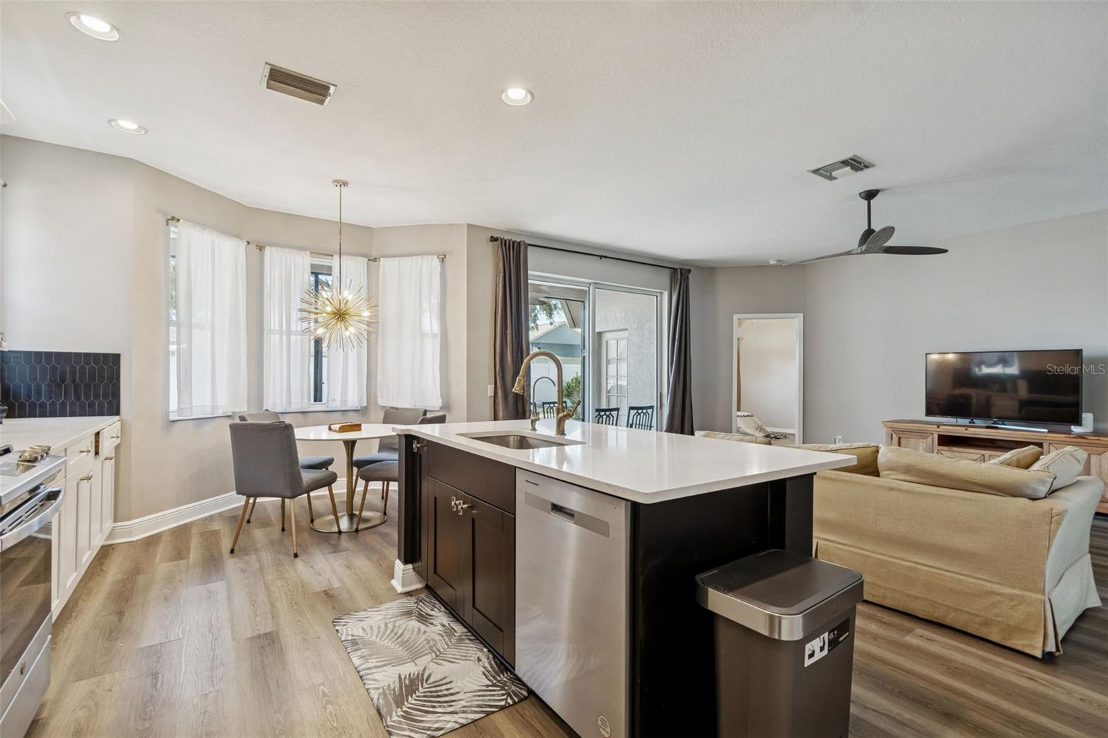 TRINITY WEST - Residential