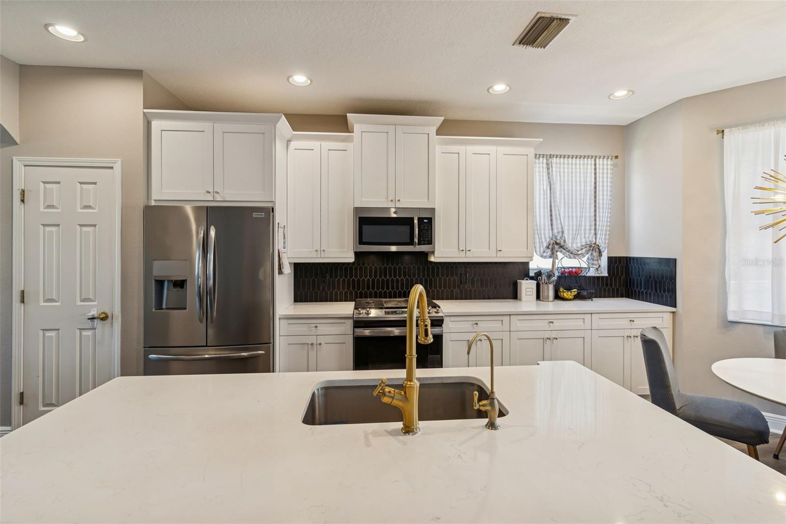 TRINITY WEST - Residential