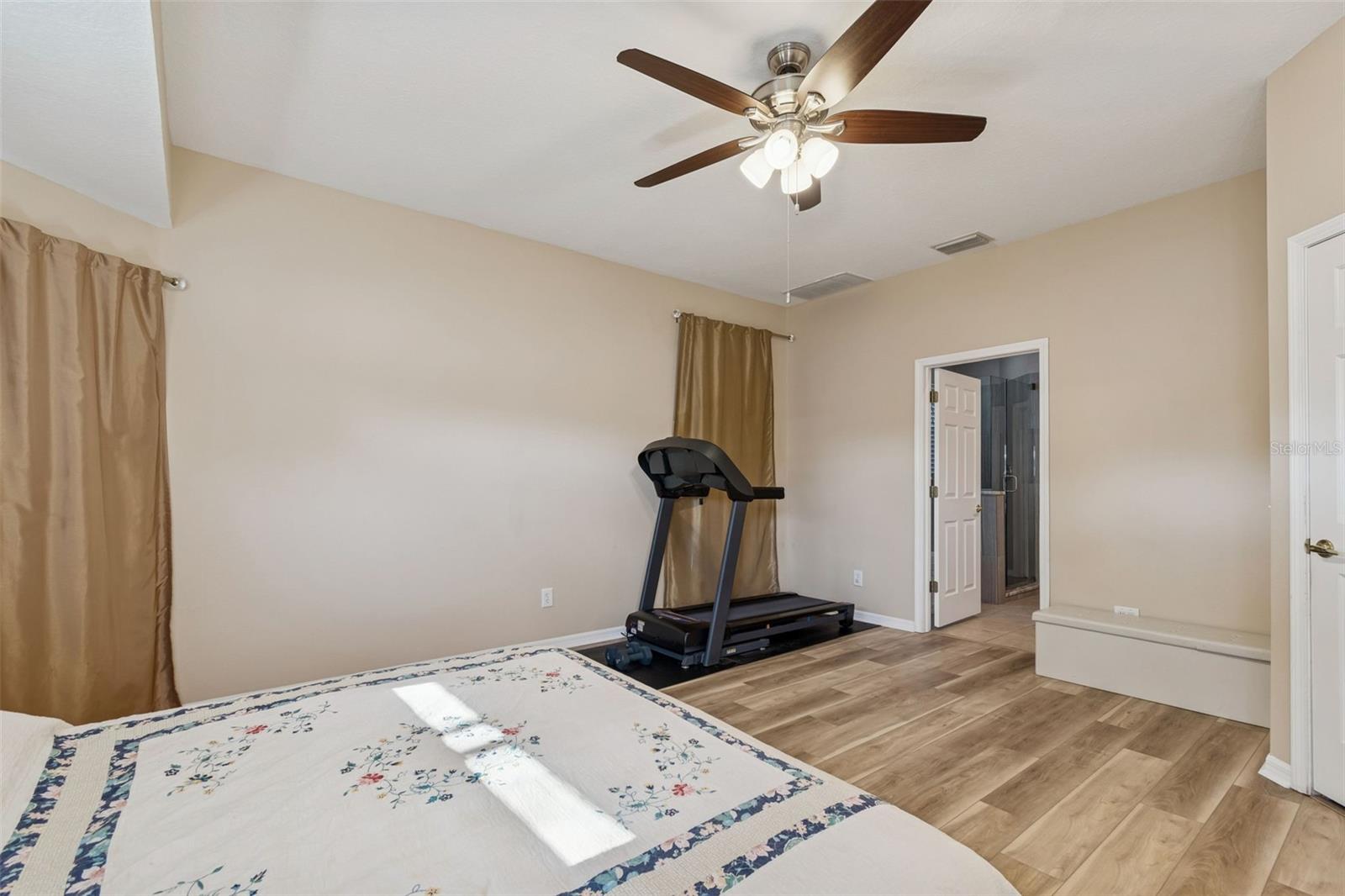 TRINITY WEST - Residential