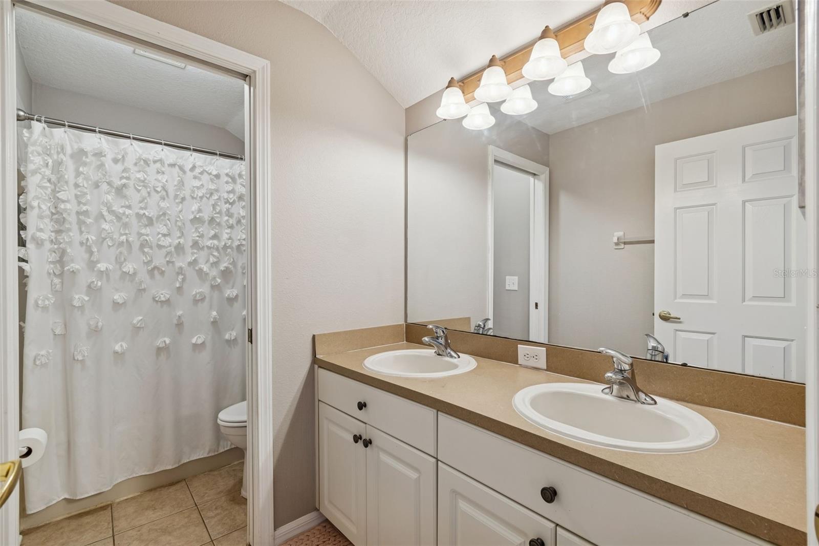 TRINITY WEST - Residential