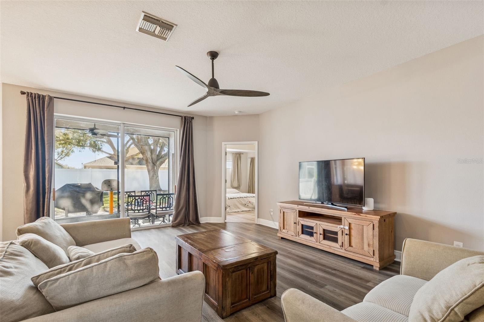 TRINITY WEST - Residential