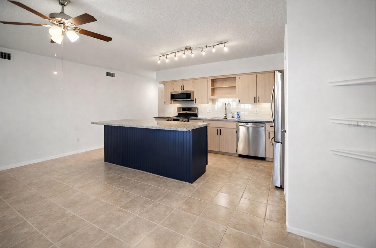 2222 NORWEGIAN DRIVE 16