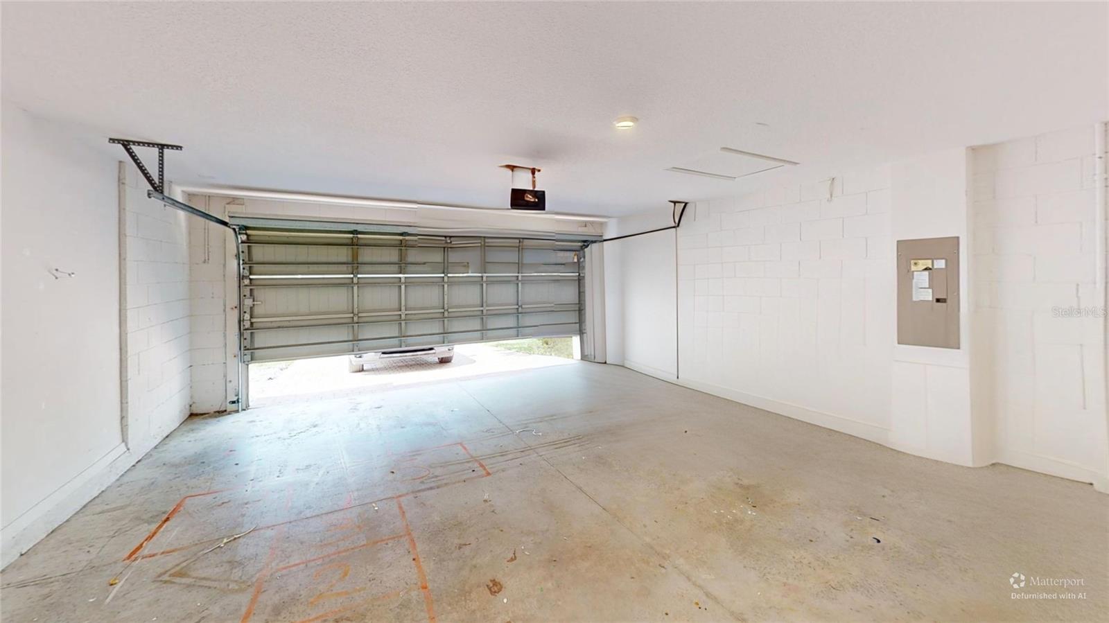 8331 BAYLISS COURT