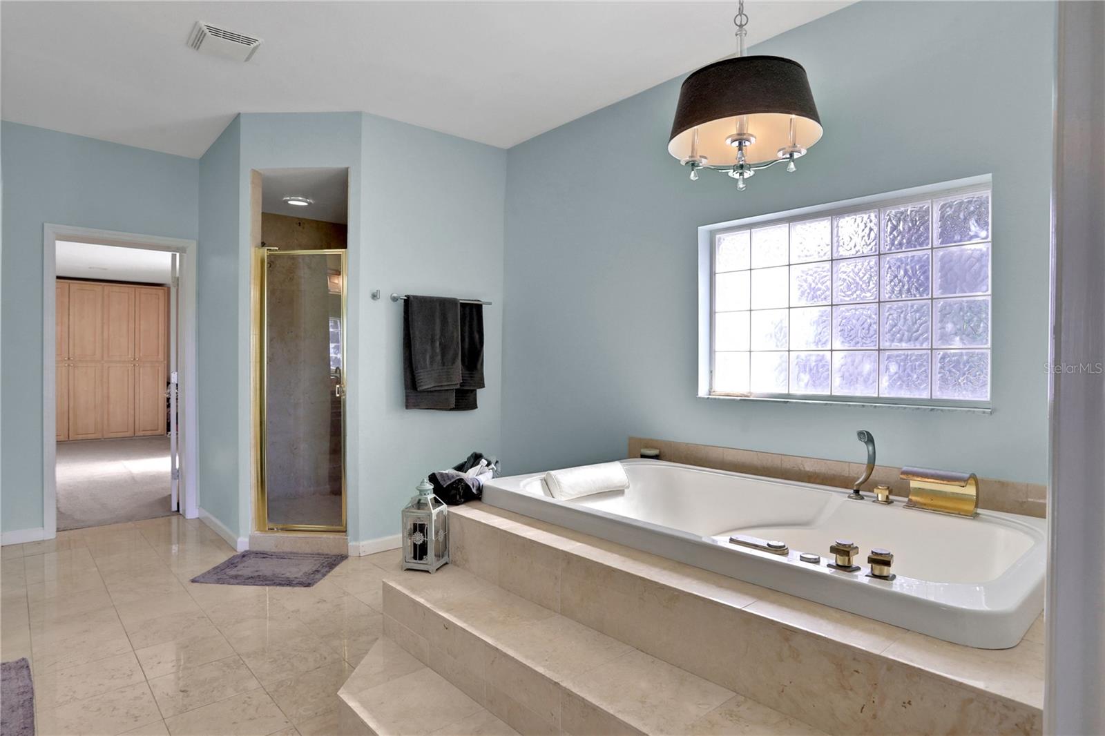 SOUTH ROY SHORES - Residential