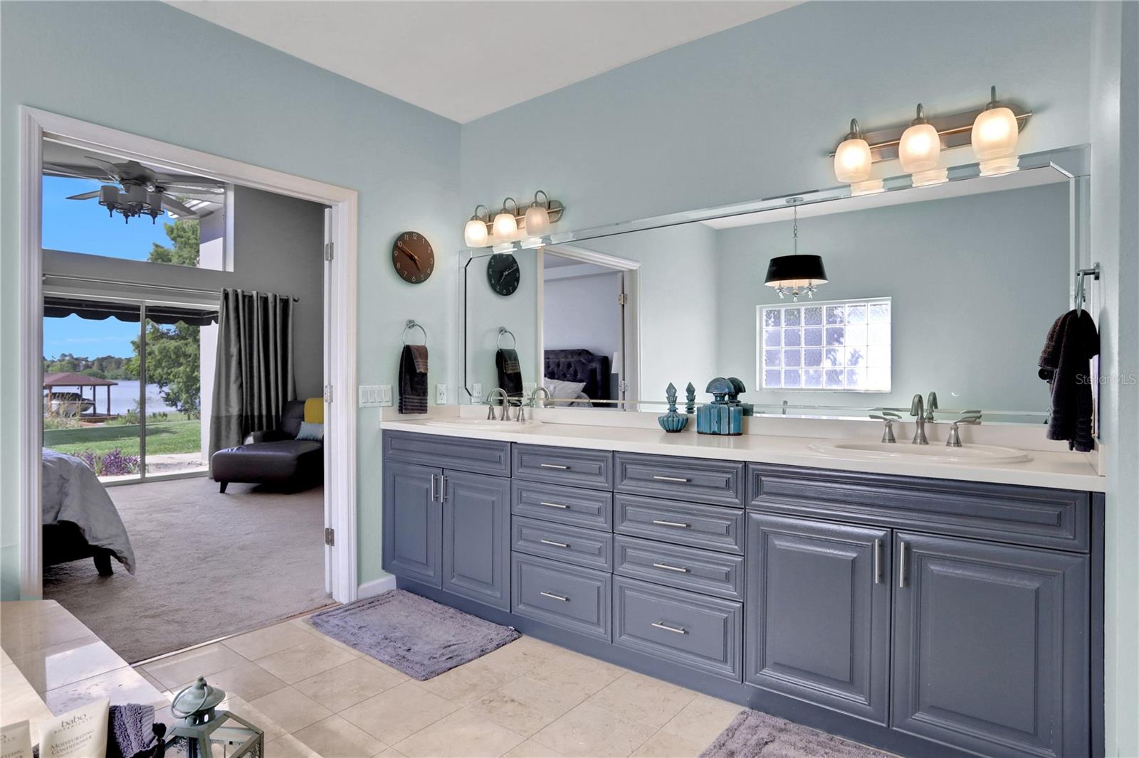 SOUTH ROY SHORES - Residential