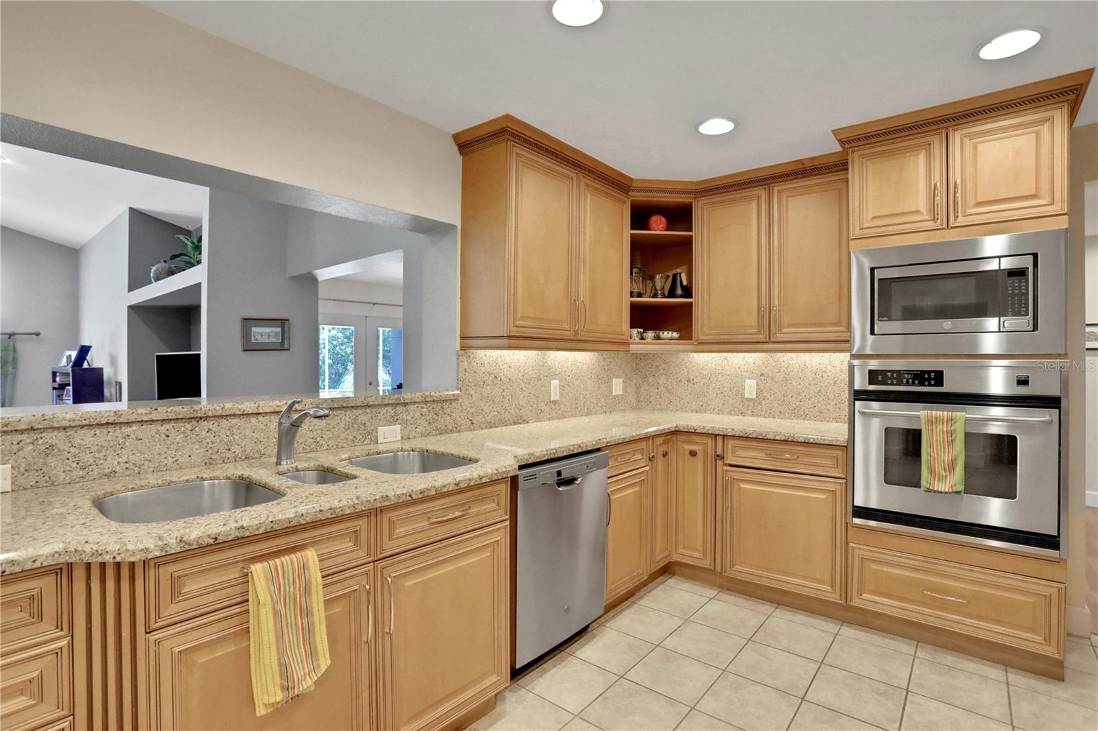 SOUTH ROY SHORES - Residential
