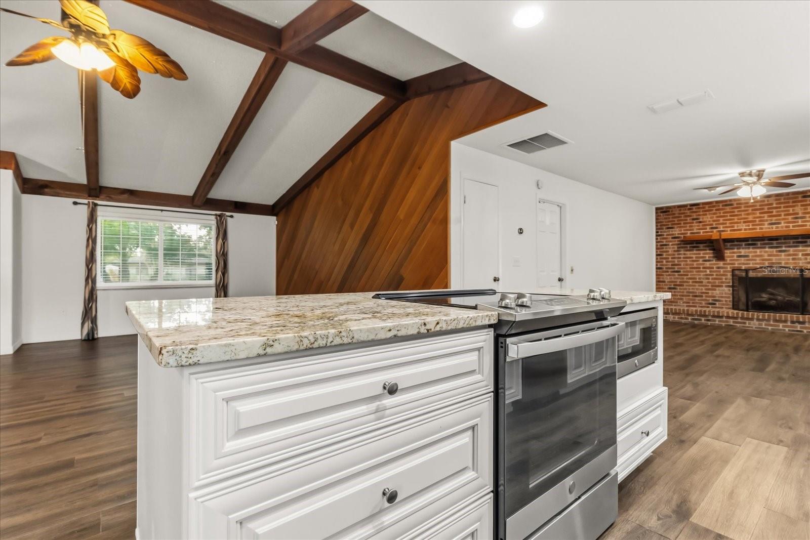 IMPERIALAKES PH 01 - Residential