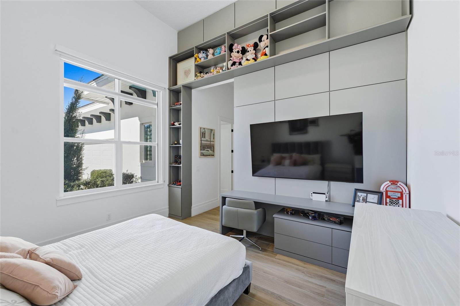 BELLA COLLINA SUB - Residential