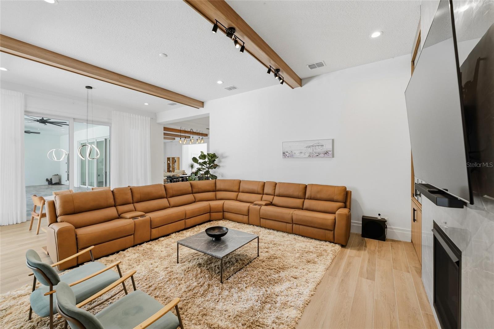 BELLA COLLINA SUB - Residential