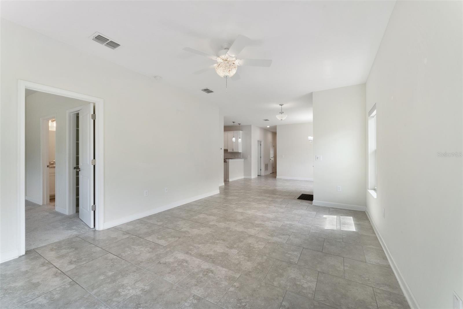HERITAGE HILLS - Residential