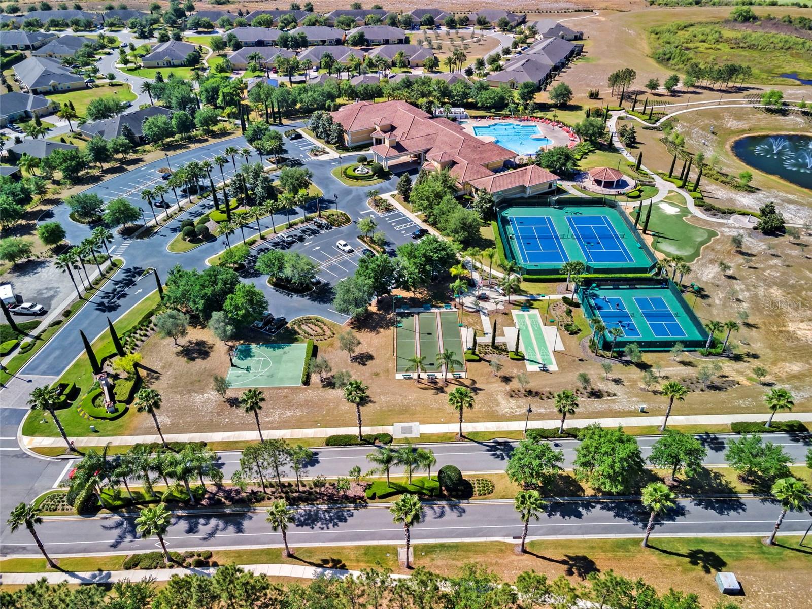 HERITAGE HILLS - Residential
