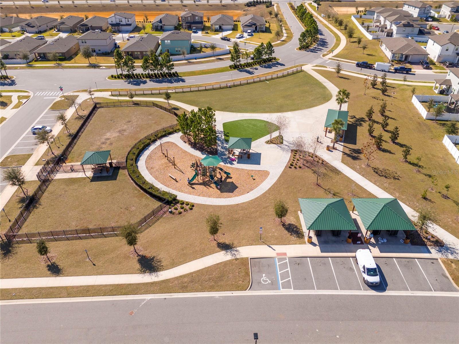 VILLAGES/MINNEOLA HILLS PH 1B - Residential