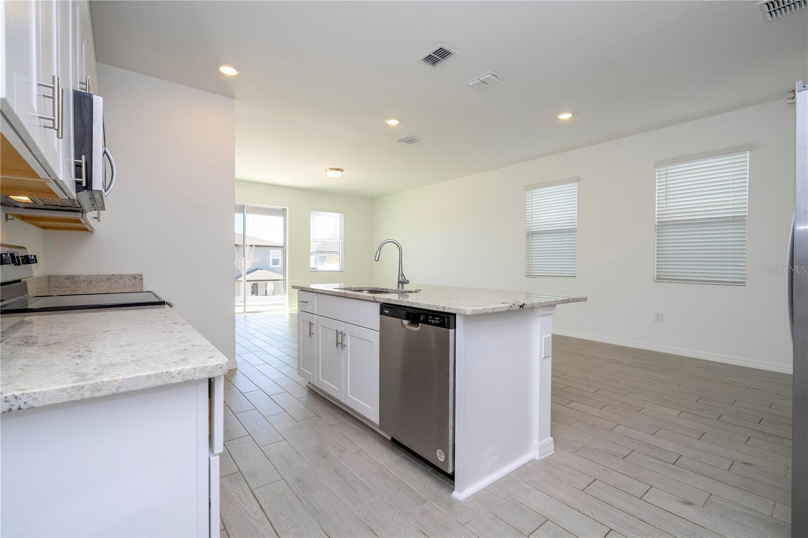 VILLAGES/MINNEOLA HILLS PH 1B - Residential