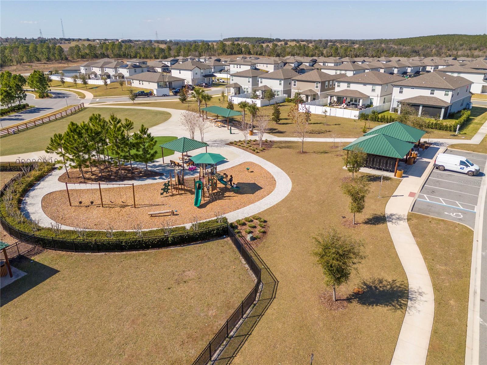 VILLAGES/MINNEOLA HILLS PH 1B - Residential