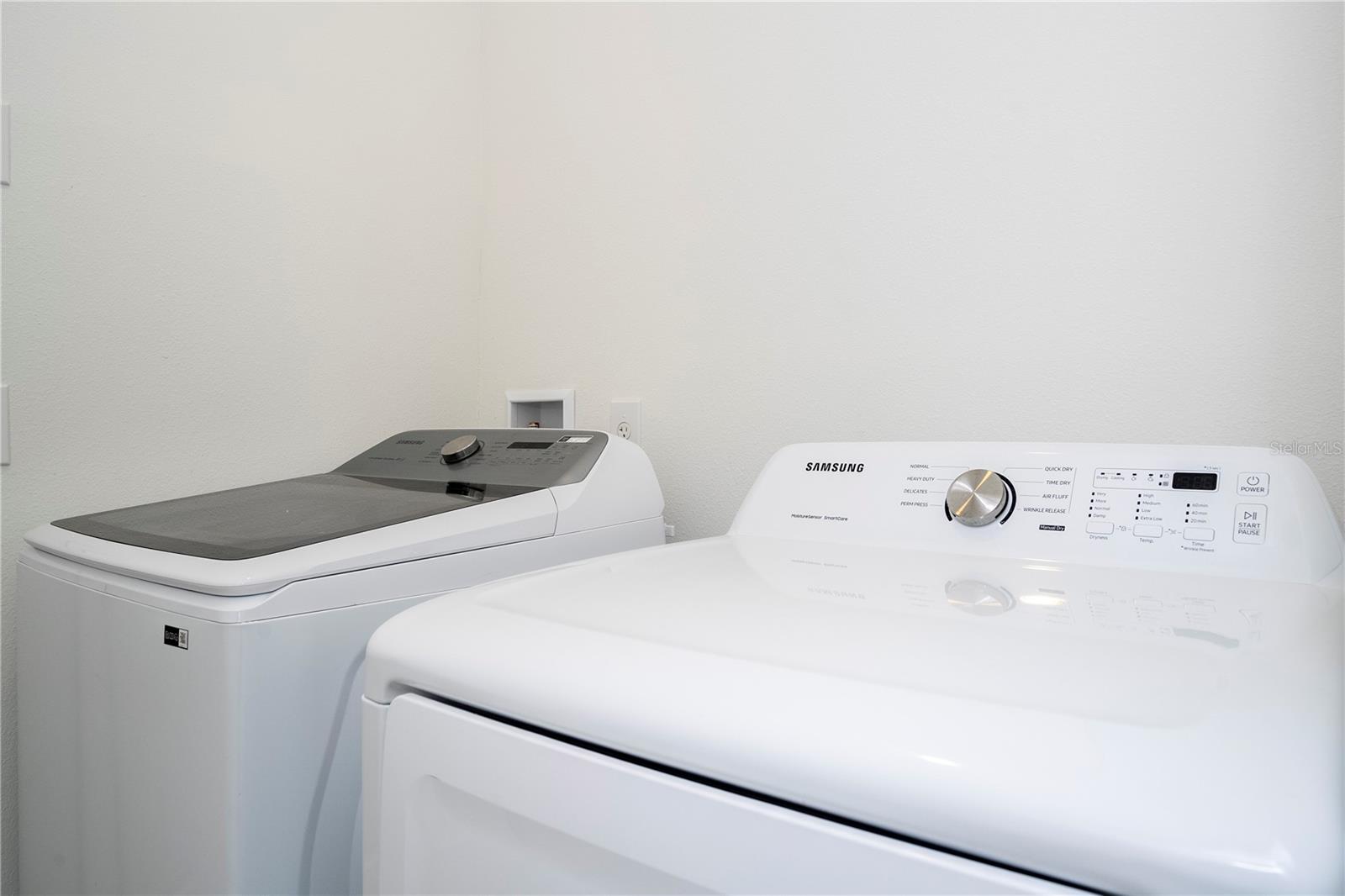 VILLAGES/MINNEOLA HILLS PH 1B - Residential