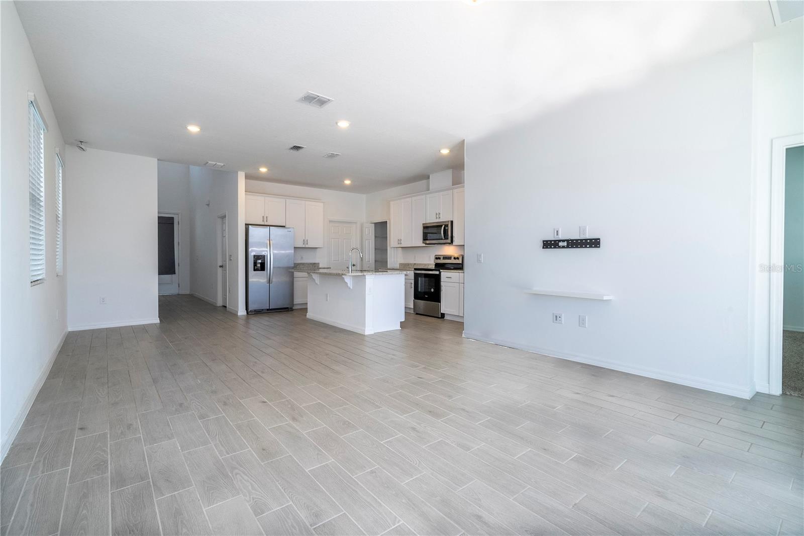 VILLAGES/MINNEOLA HILLS PH 1B - Residential