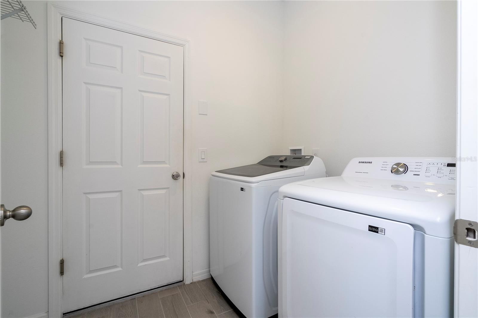 VILLAGES/MINNEOLA HILLS PH 1B - Residential