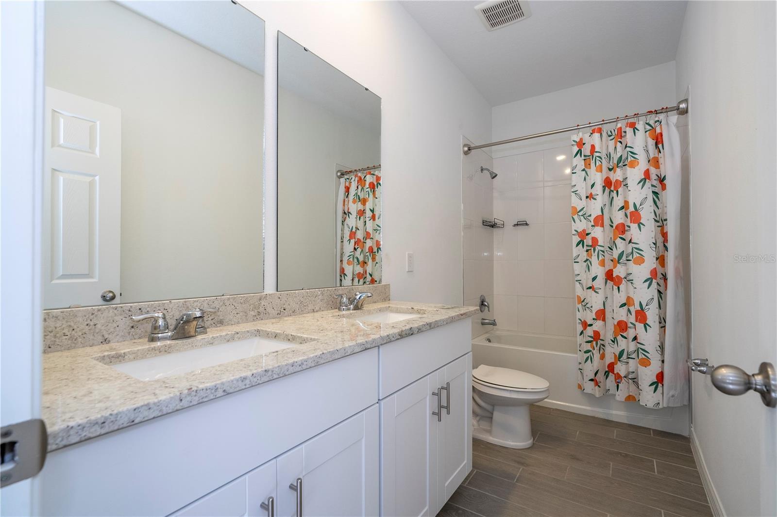 VILLAGES/MINNEOLA HILLS PH 1B - Residential