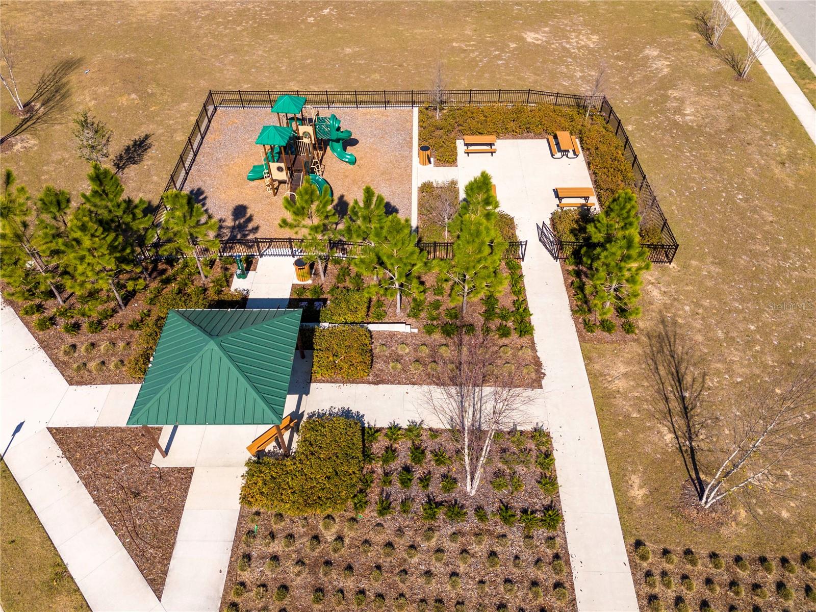 VILLAGES/MINNEOLA HILLS PH 1B - Residential