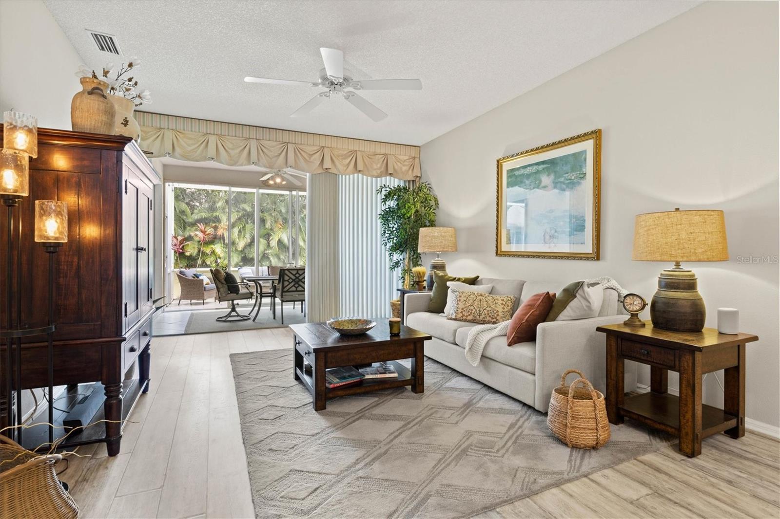 TWELVE OAKS II OF TARA - Residential