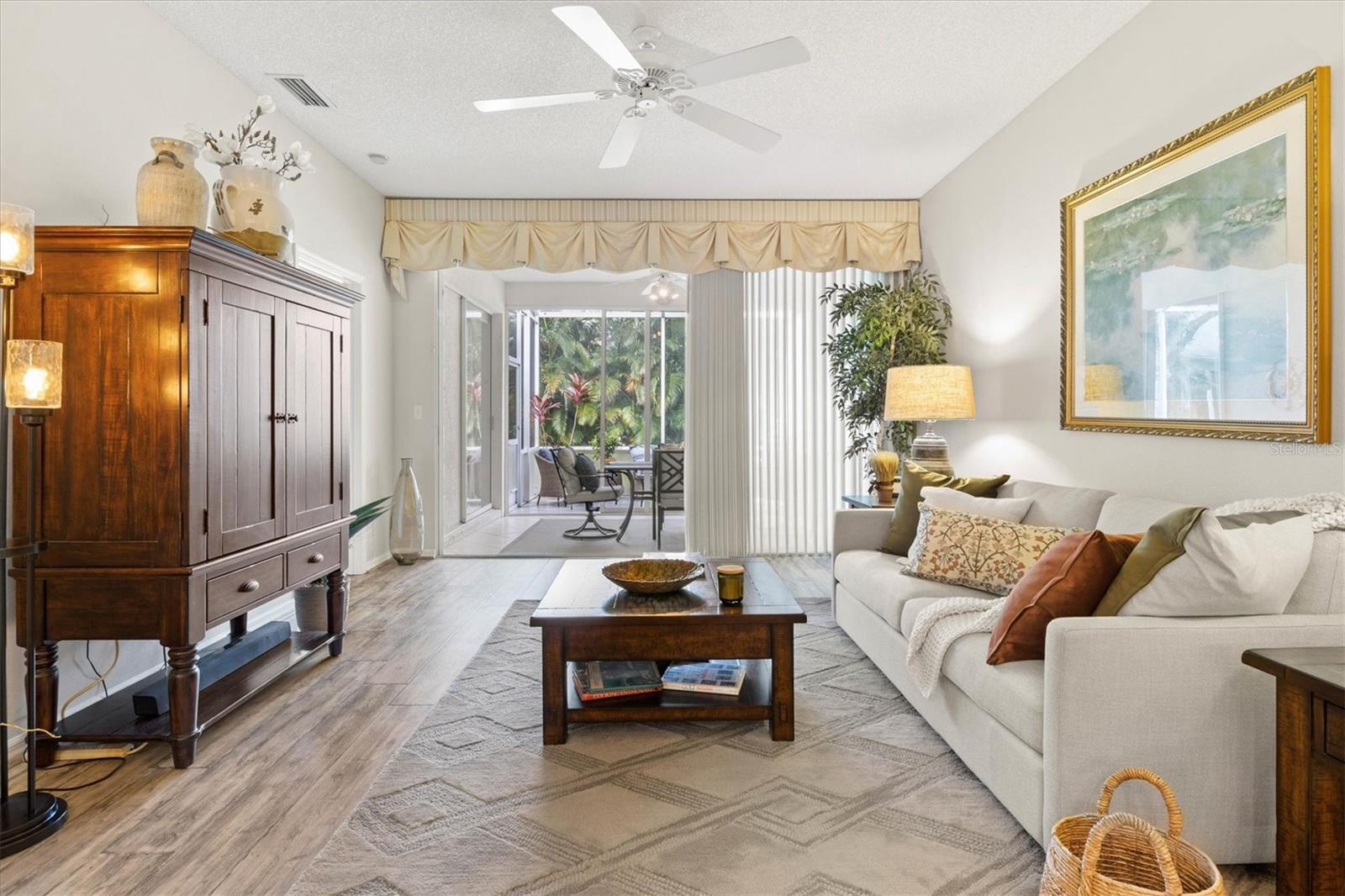 TWELVE OAKS II OF TARA - Residential