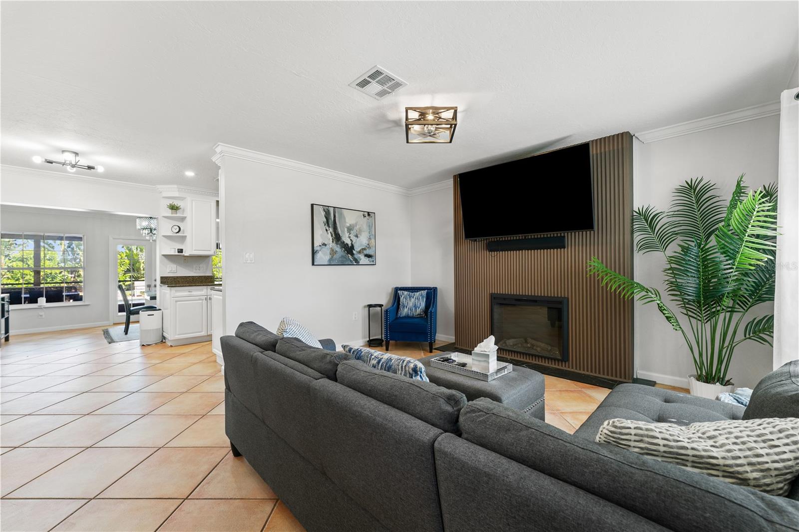 5363 FOXWOOD DRIVE