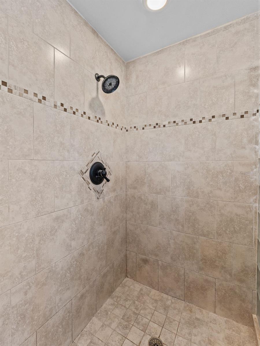 MARYLAND MANOR 2ND UNIT - Residential