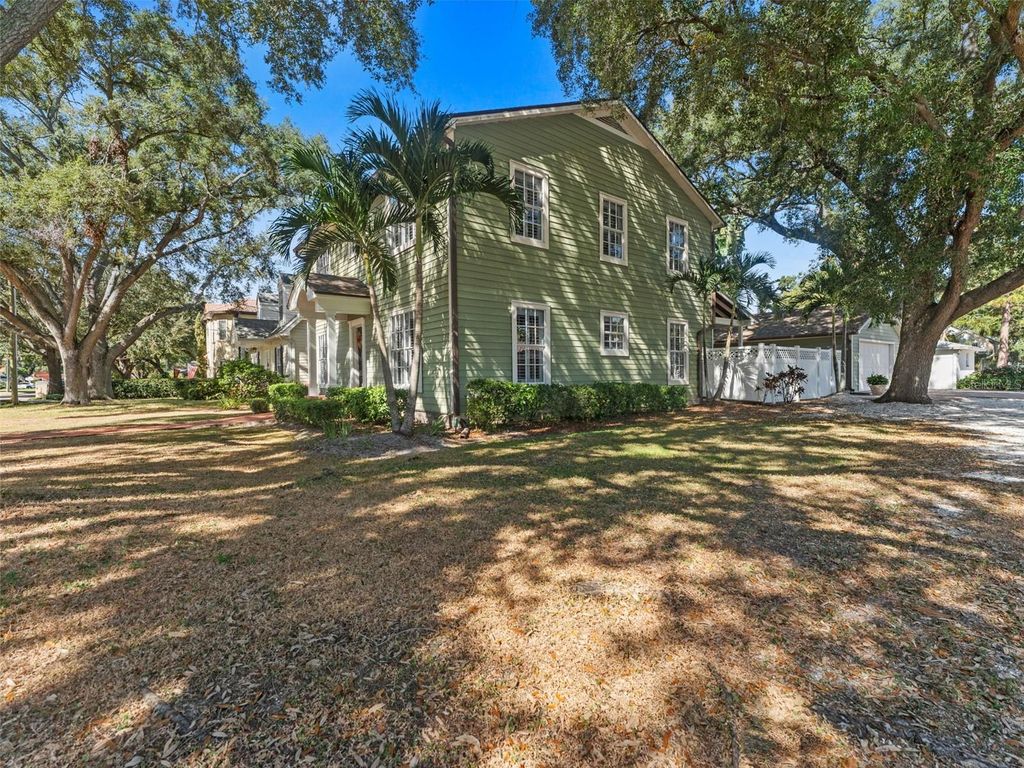 Photo of 4001 W Leona Street, Tampa, FL 33629 (MLS # TB8447356)