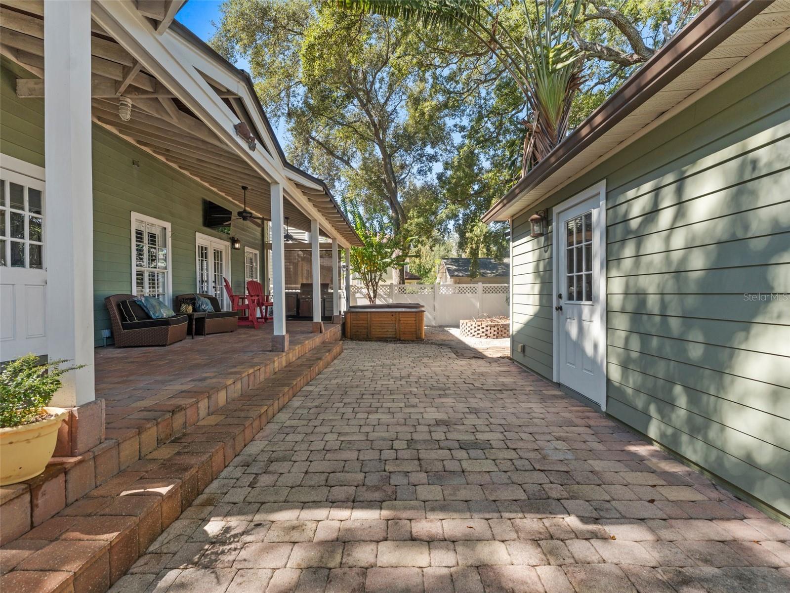 MARYLAND MANOR 2ND UNIT - Residential