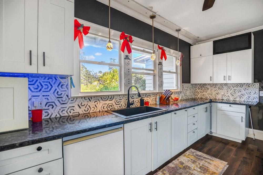 ROSE COURT - Residential