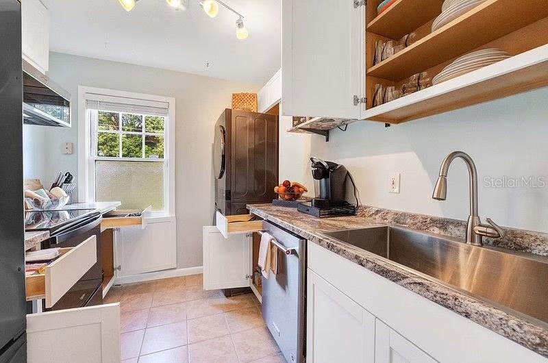 ROSE COURT - Residential