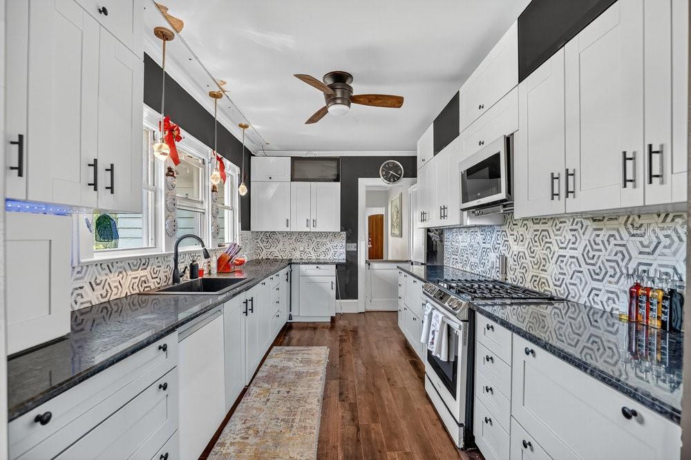 ROSE COURT - Residential