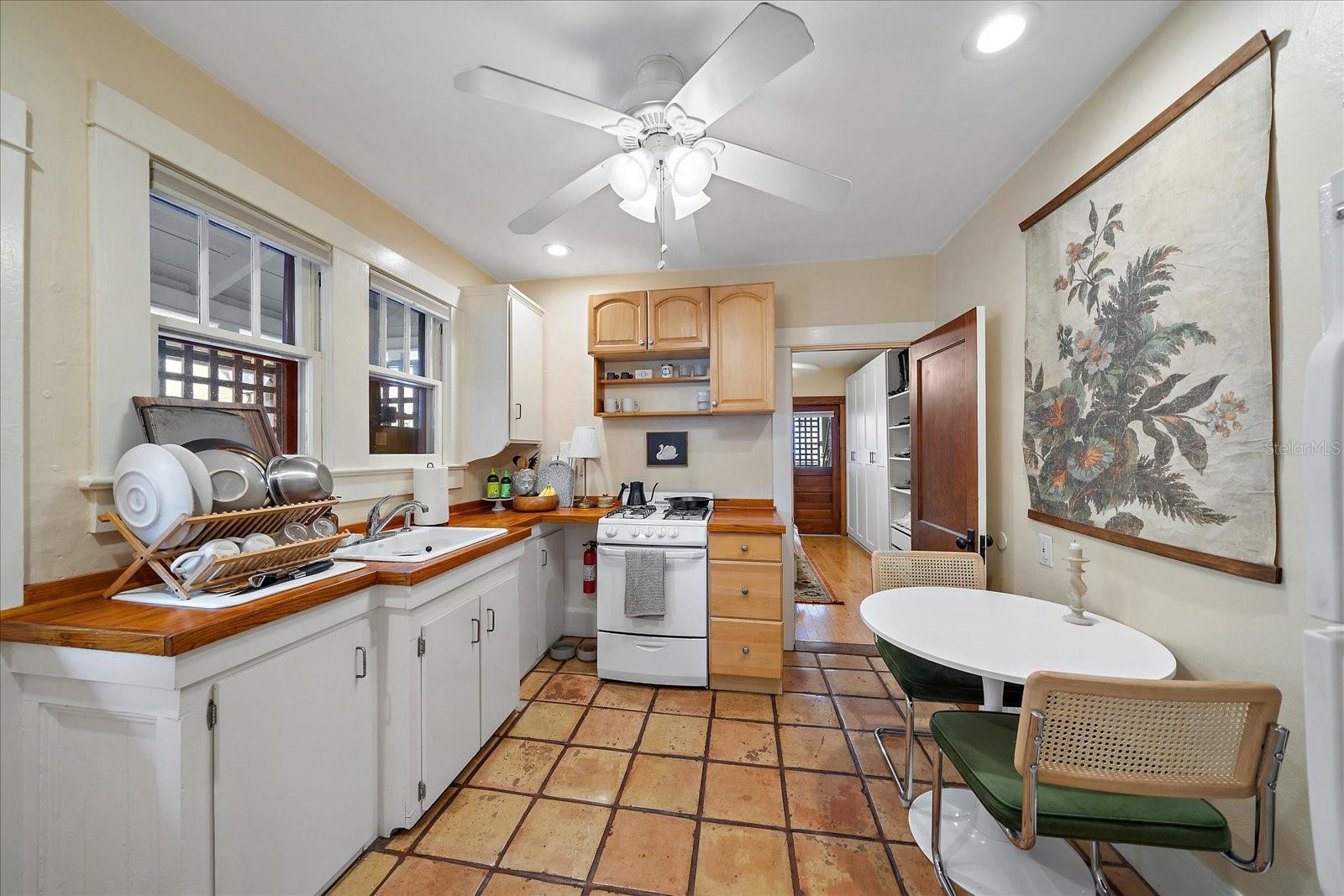 POS SUB OF BLKS G & H - Land